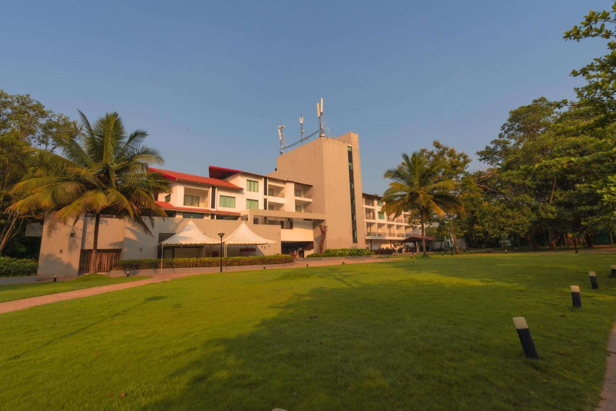 Signature Club Resort Devanahalli Extérieur photo