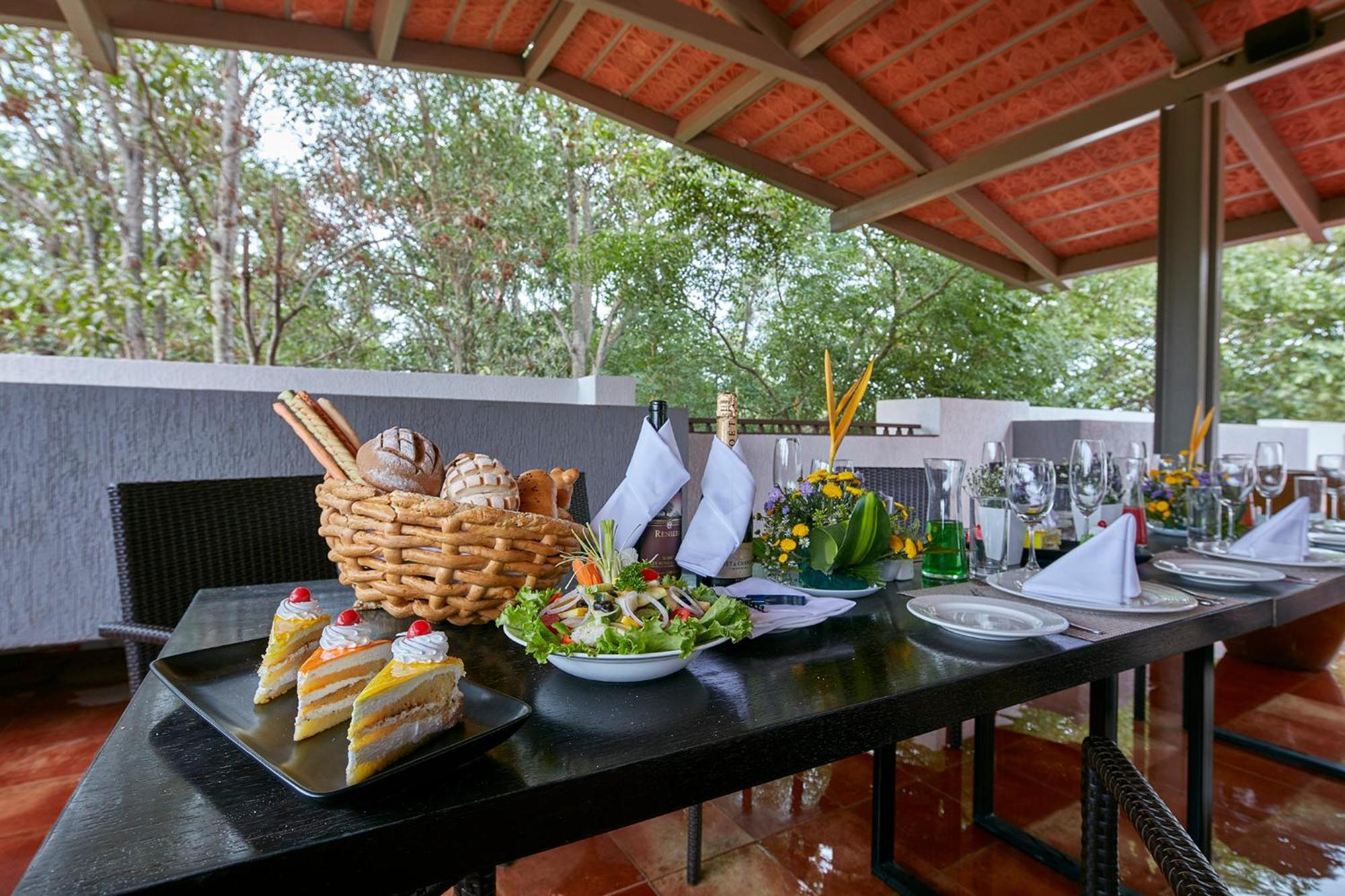 Signature Club Resort Devanahalli Extérieur photo